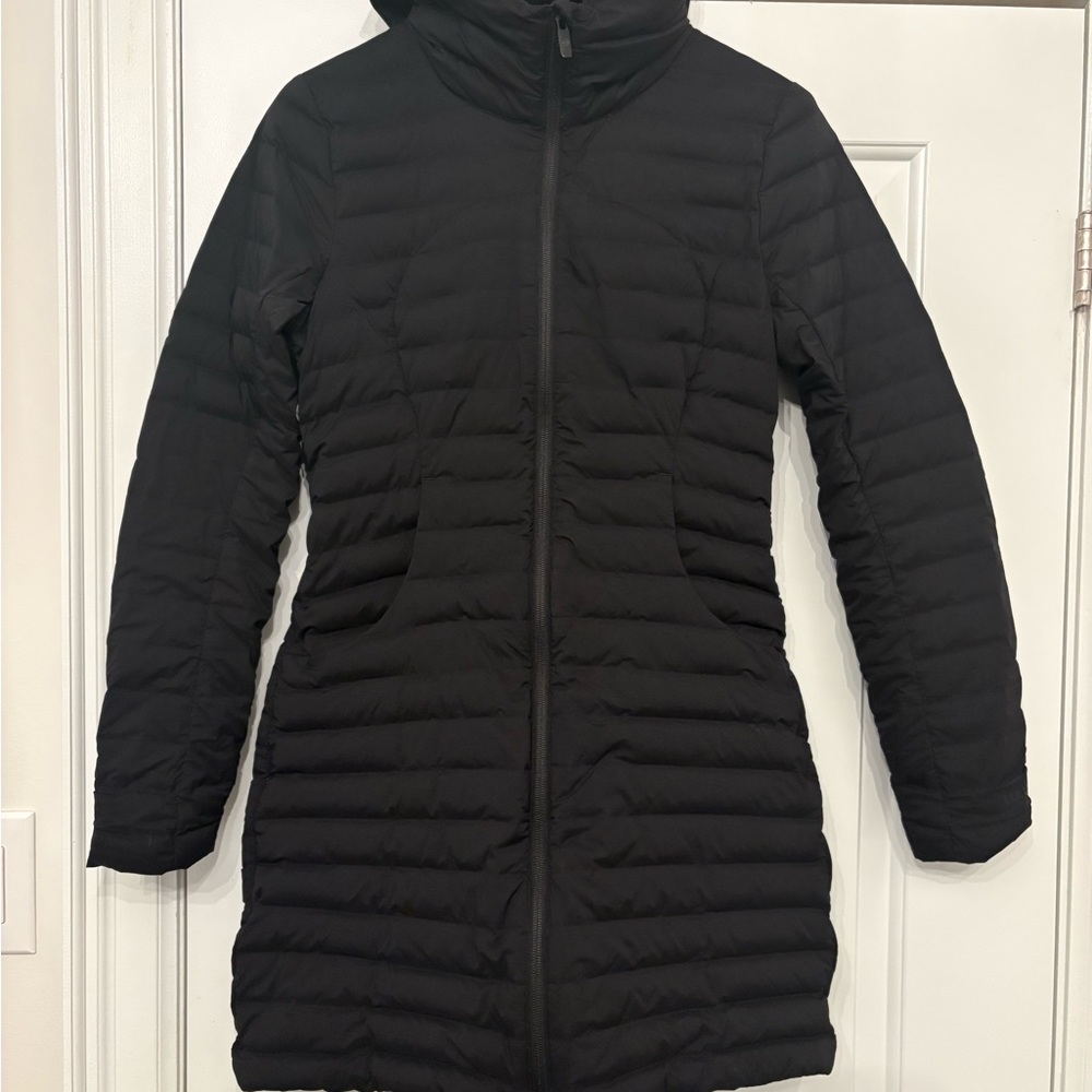 Lululemon Pack it Down (6-like new) light puffer spring Jacket
